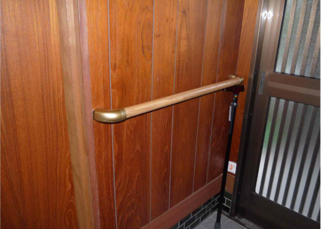 手摺工事　玄関入口